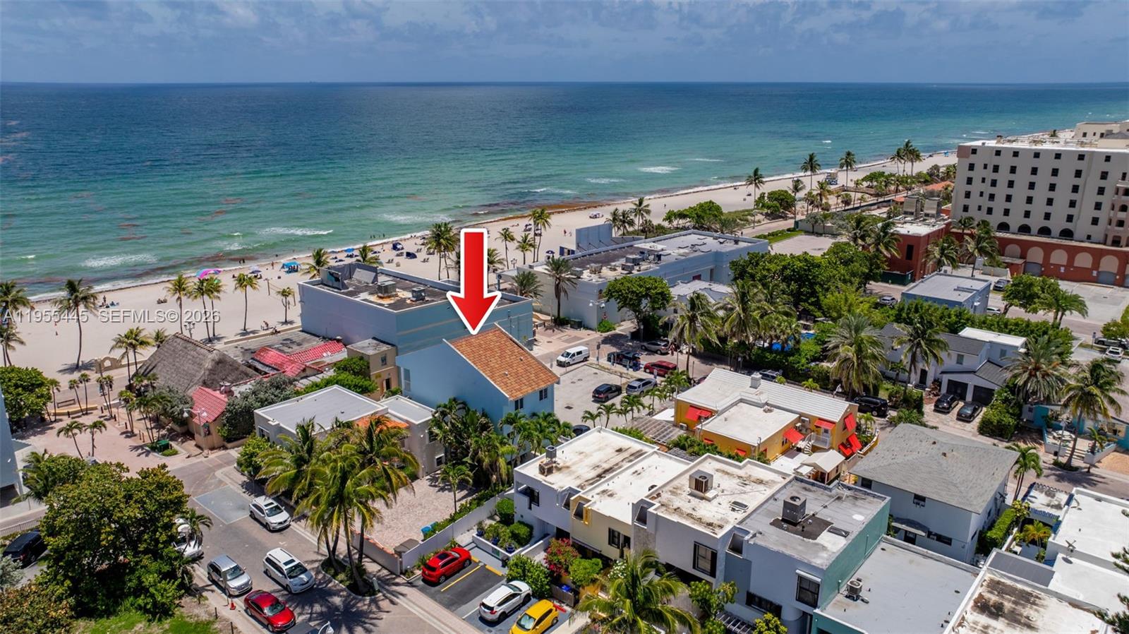 HOLLYWOOD BEACH - Residential