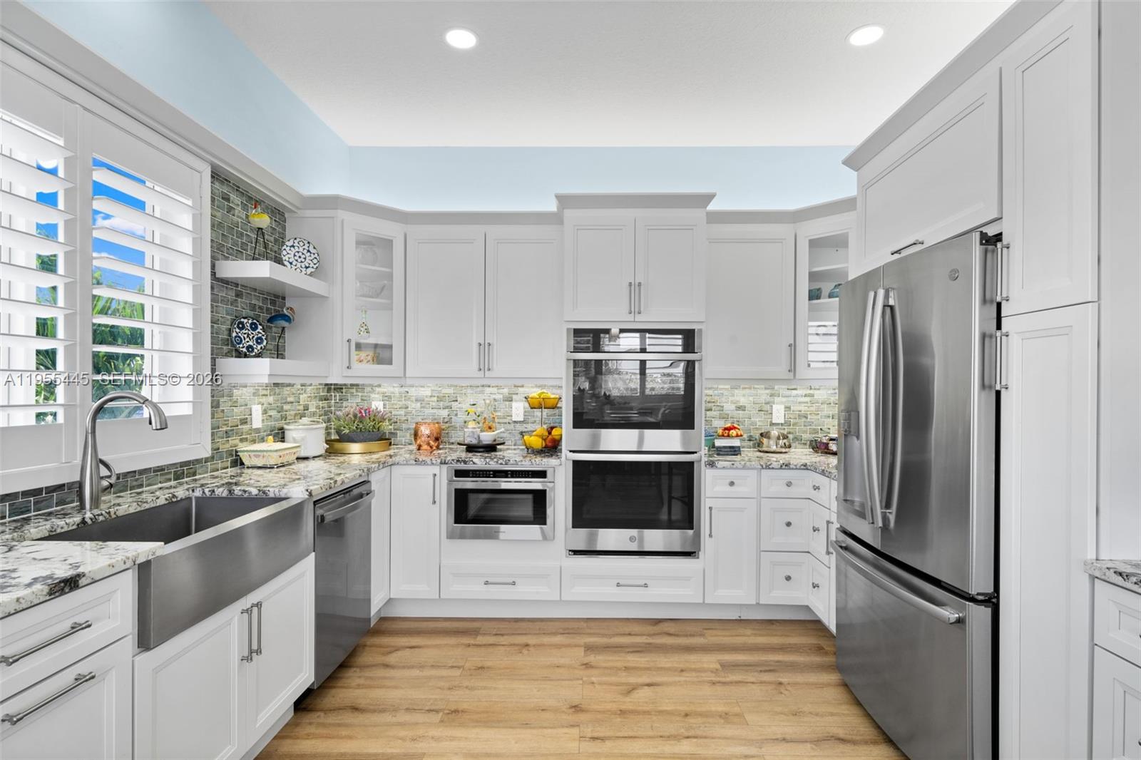 HOLLYWOOD BEACH - Residential