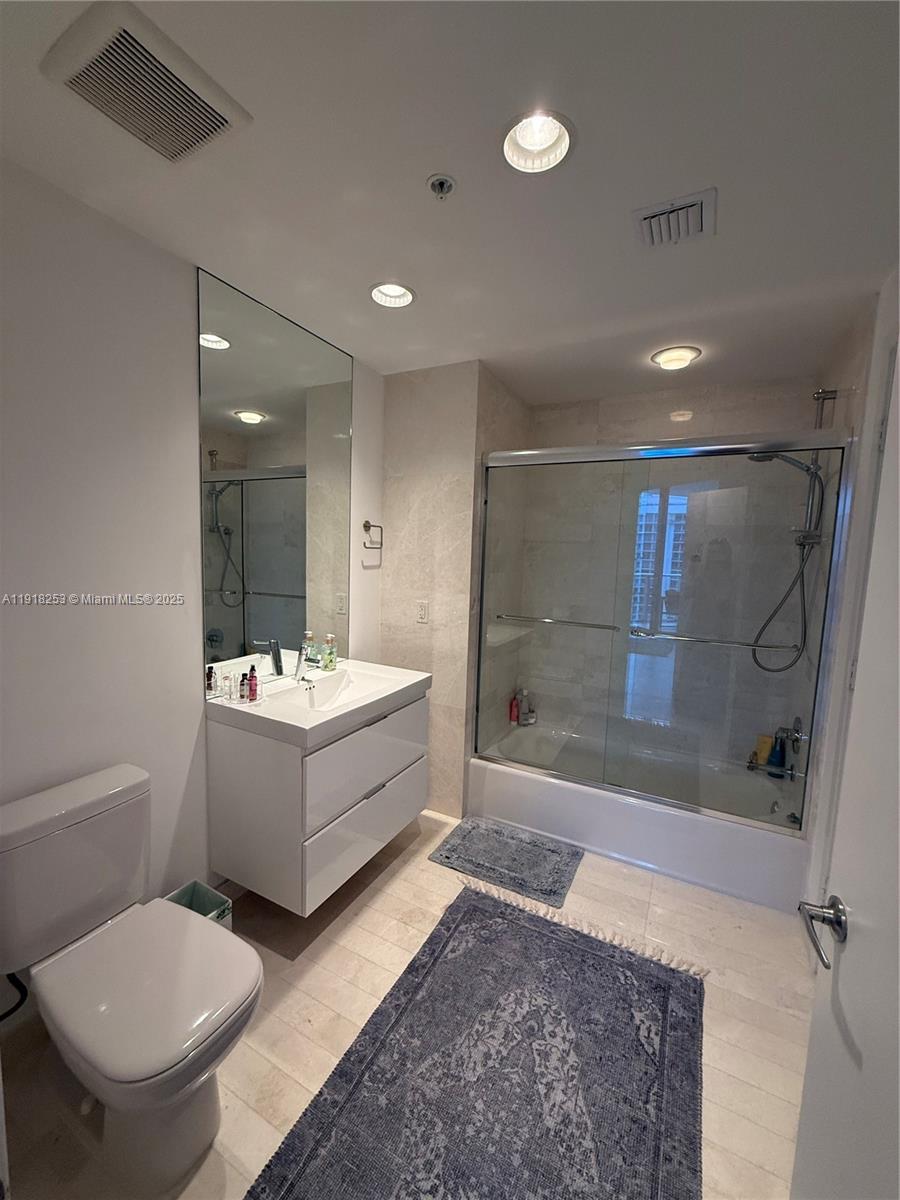 MARINA PALMS RESIDENCES S - Residential