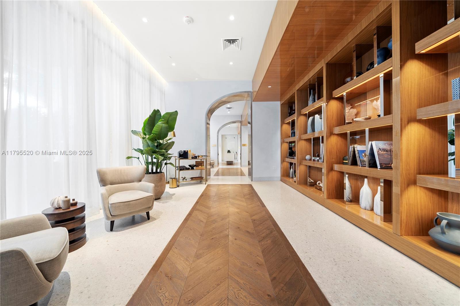 RHODES AMD NEW BISC - Residential