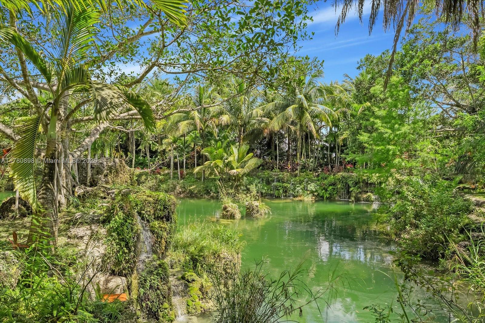 BREEZY OAKS - Residential