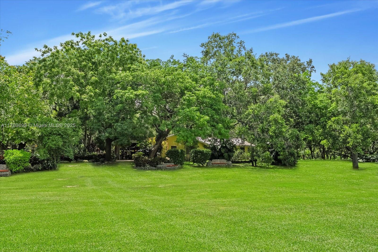 BREEZY OAKS - Residential