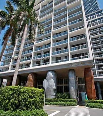 485 BRICKELL AVE APT 1809, MIAMI, FL 33131 - Image 53853e7ad6f6d5c95f05a24e62ef6cbd/3305225722