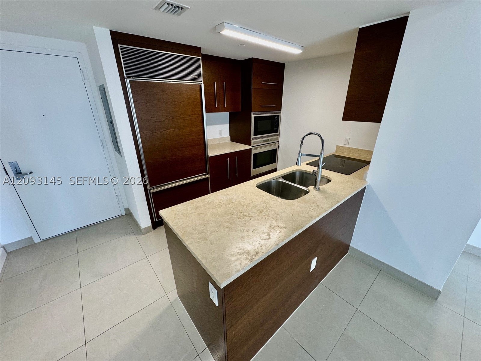 485 Brickell Ave 1809