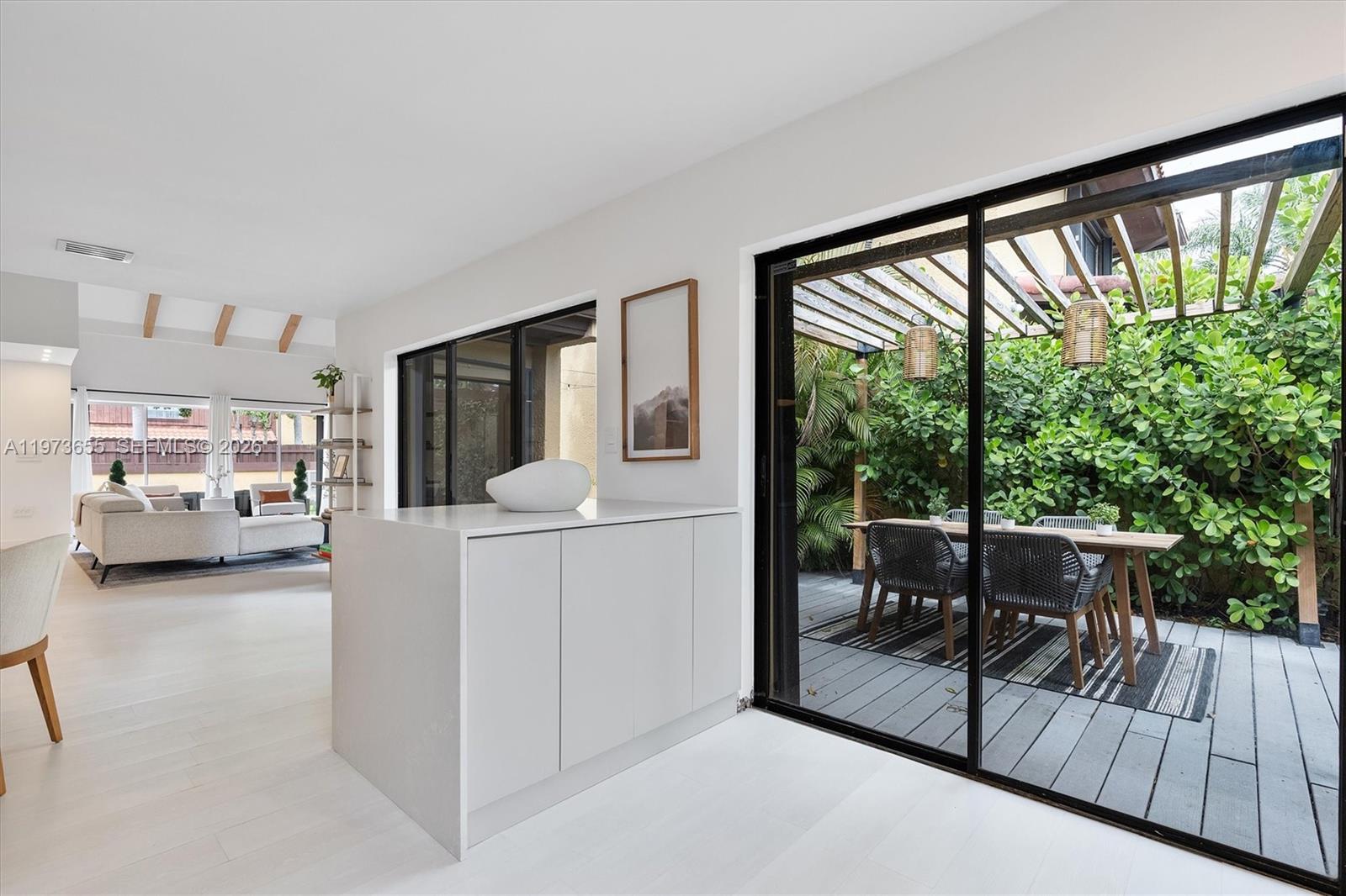 SKY LAKE VILLAS FIRST ADD - Residential