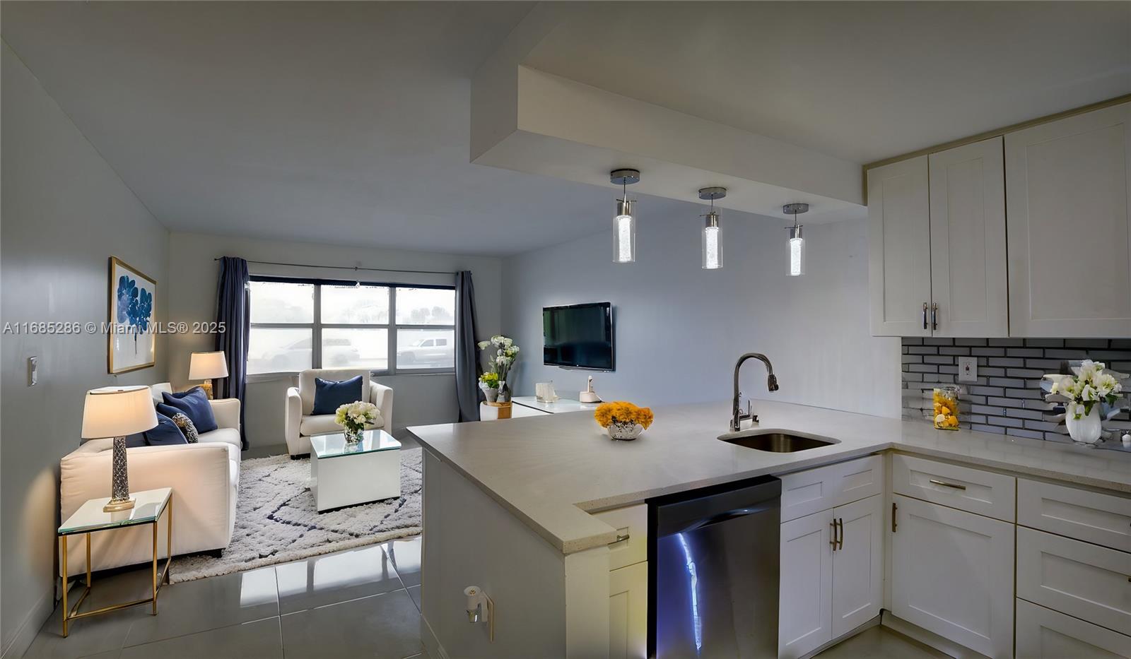 Property for Sale at 550 Bayshore Dr 104, Fort Lauderdale, Broward County, Florida - Bedrooms: 2 
Bathrooms: 2  - $305,000