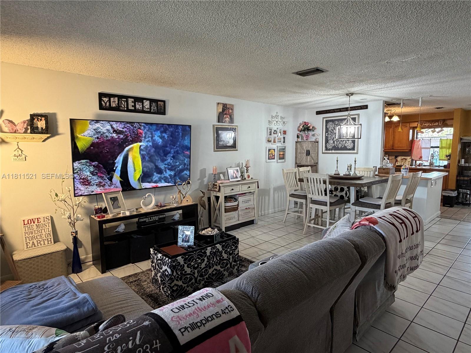 PEMBROKE POINTE SECTION T - Residential