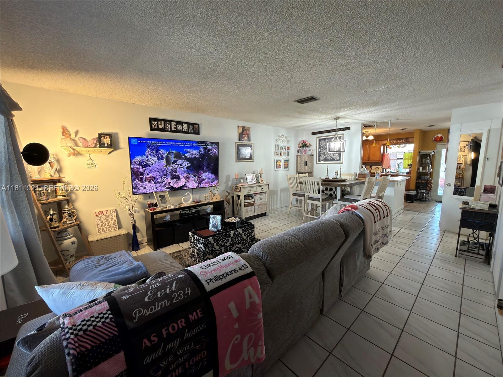 PEMBROKE POINTE SECTION T - Residential
