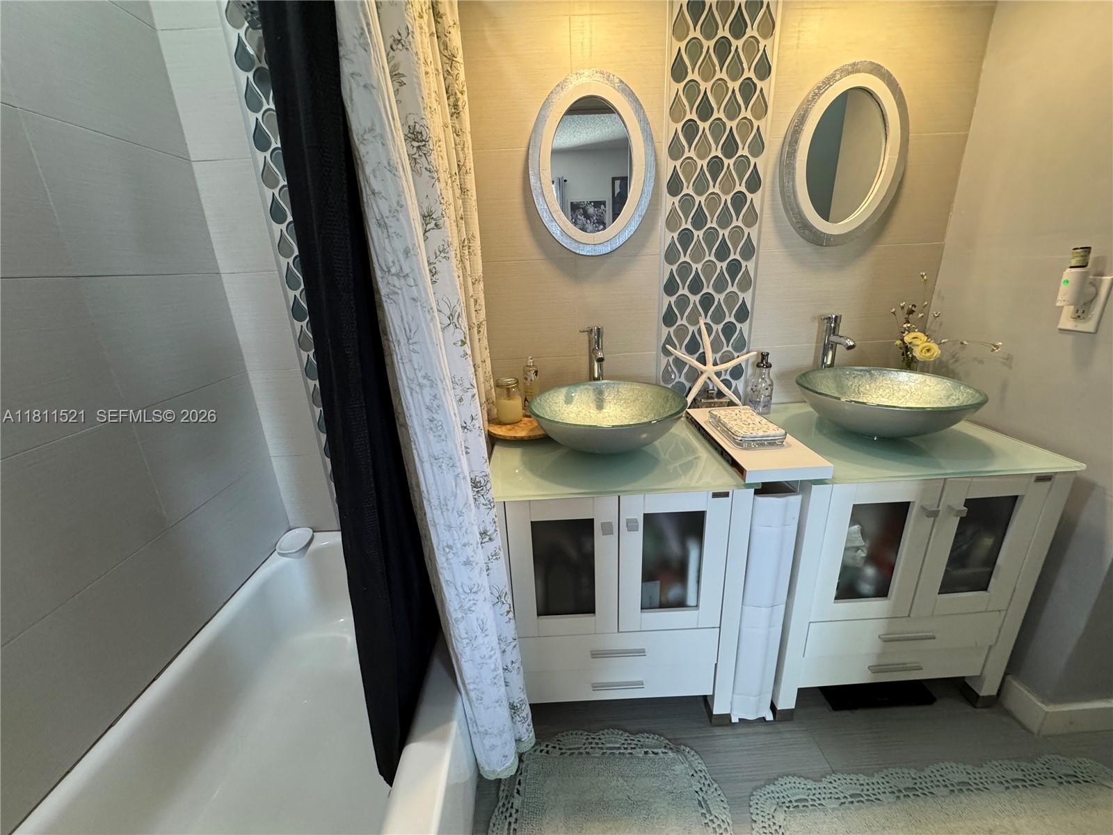 PEMBROKE POINTE SECTION T - Residential