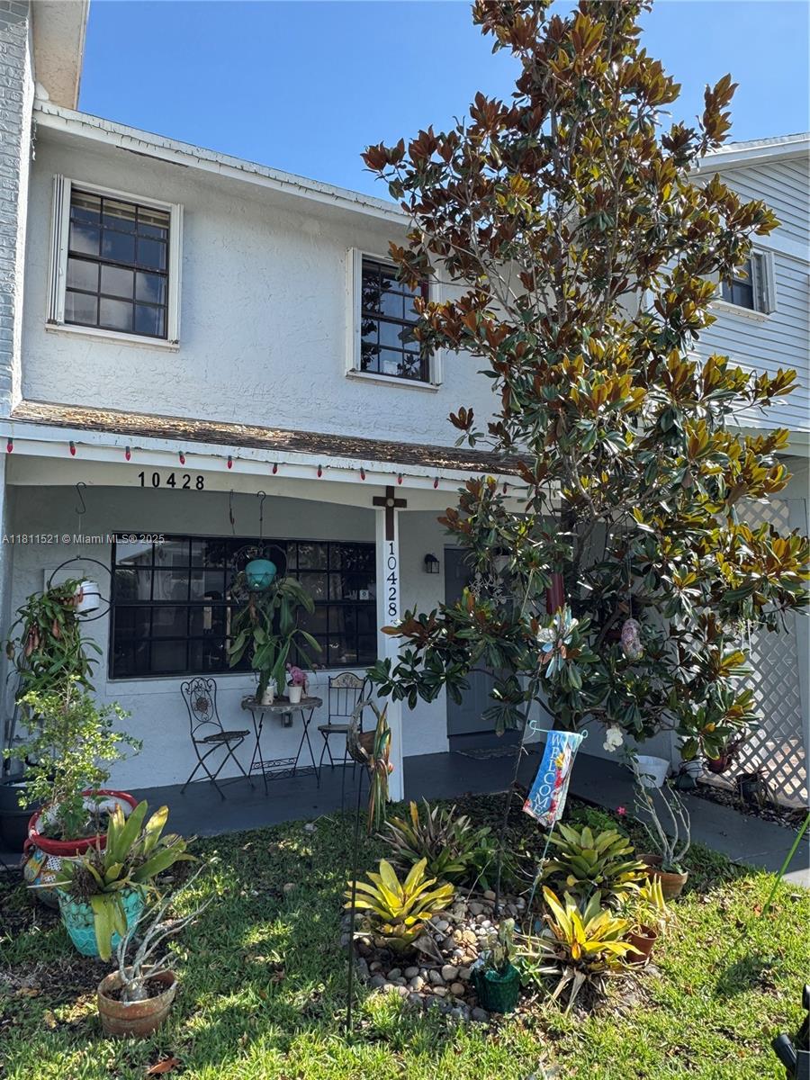 Stunningly renovated 2BR/2.5BA townhouse in the heart of Pembroke Pines, FL. Near Pembroke Lakes Mall, top schools, highways & parks. Features NEW 2024 roof, 2023 A/C, fresh exterior paint, updated kitchen & baths. Enjoy style, convenience & a private patio. HOA covers roof, exterior care, basic cable & internet. Book your tour today!
