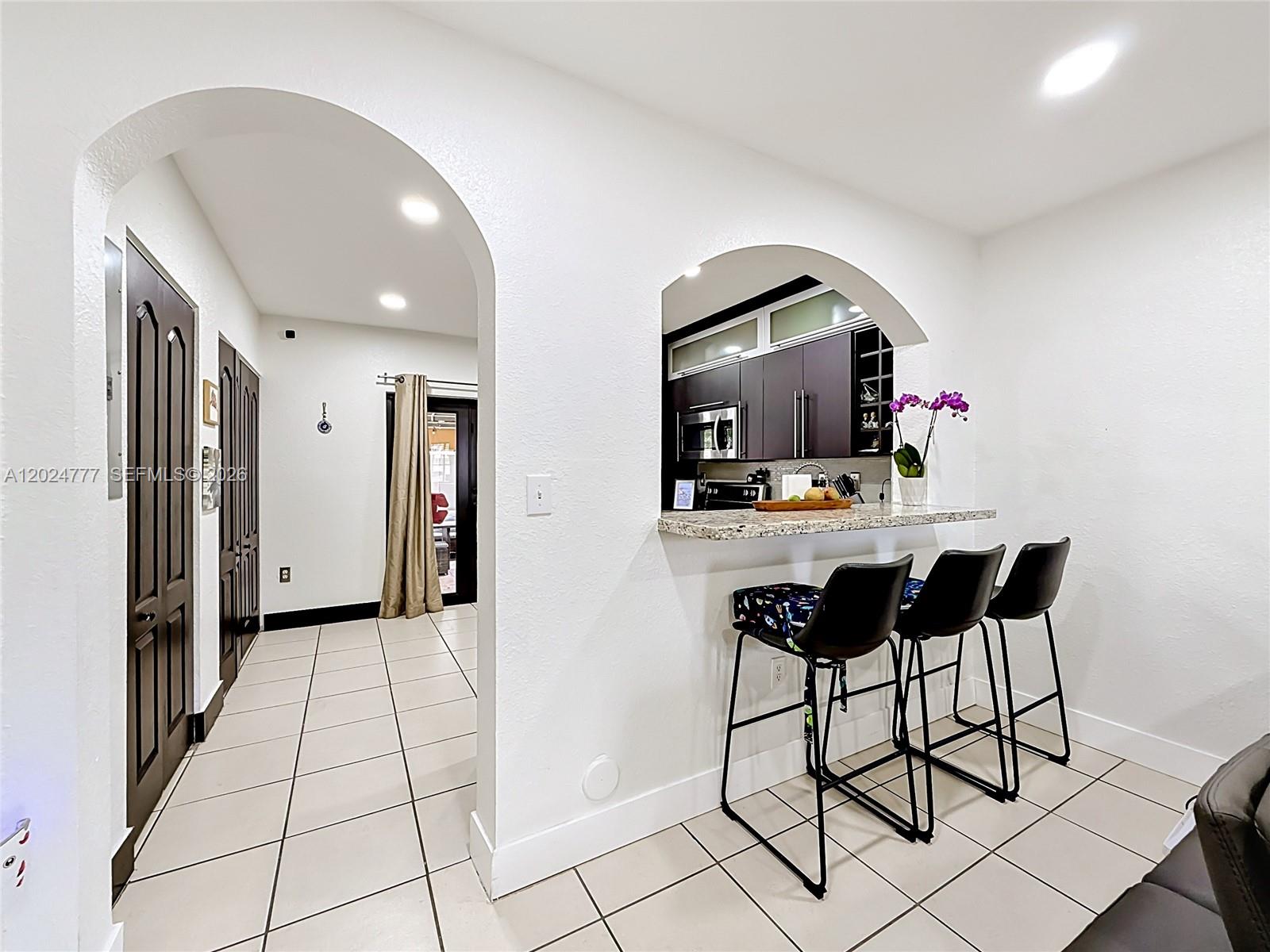 VILLAS CANARIAS II CONDO - Residential