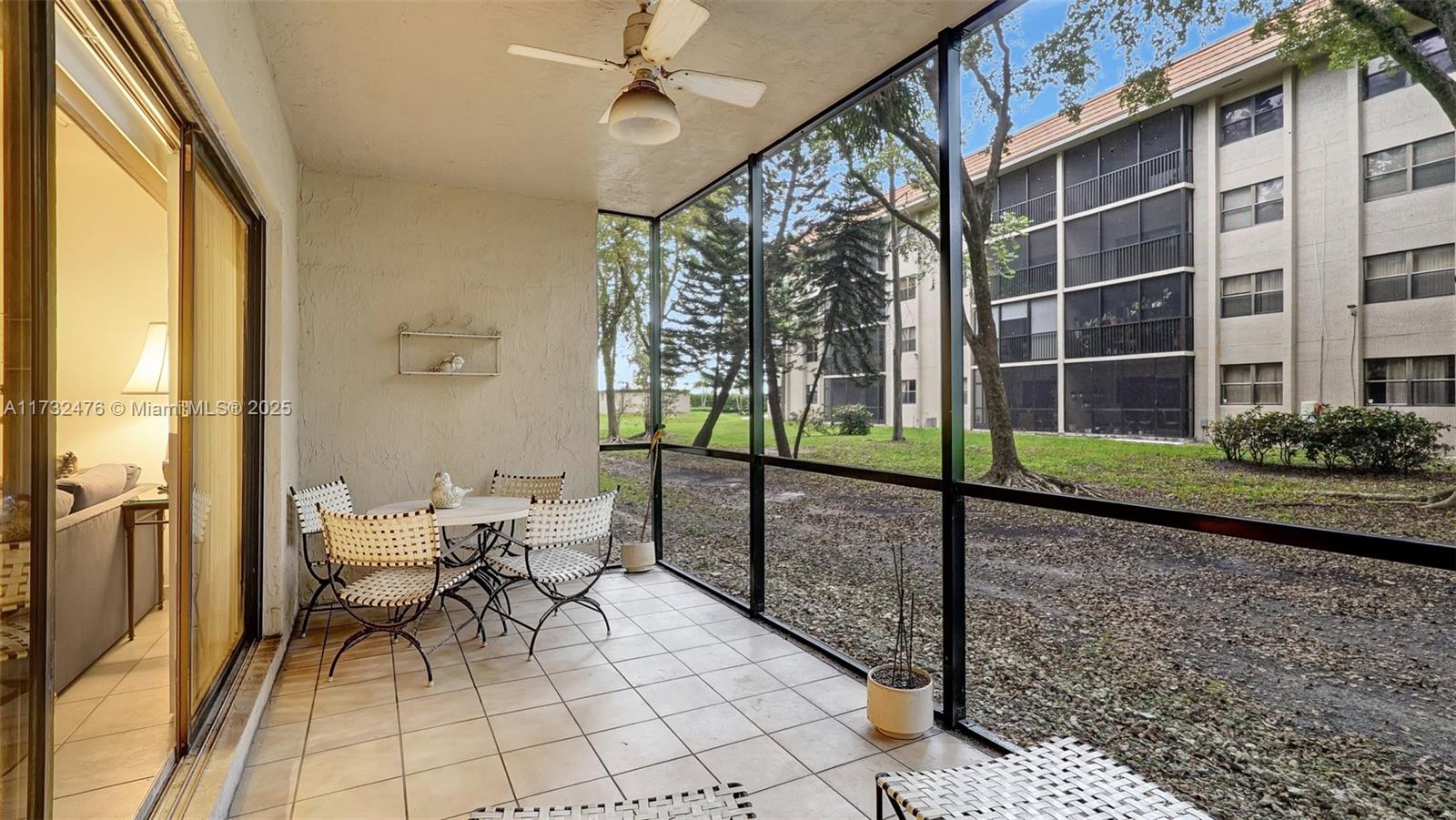 SUMMERTREE VILG CALIF CL - Residential