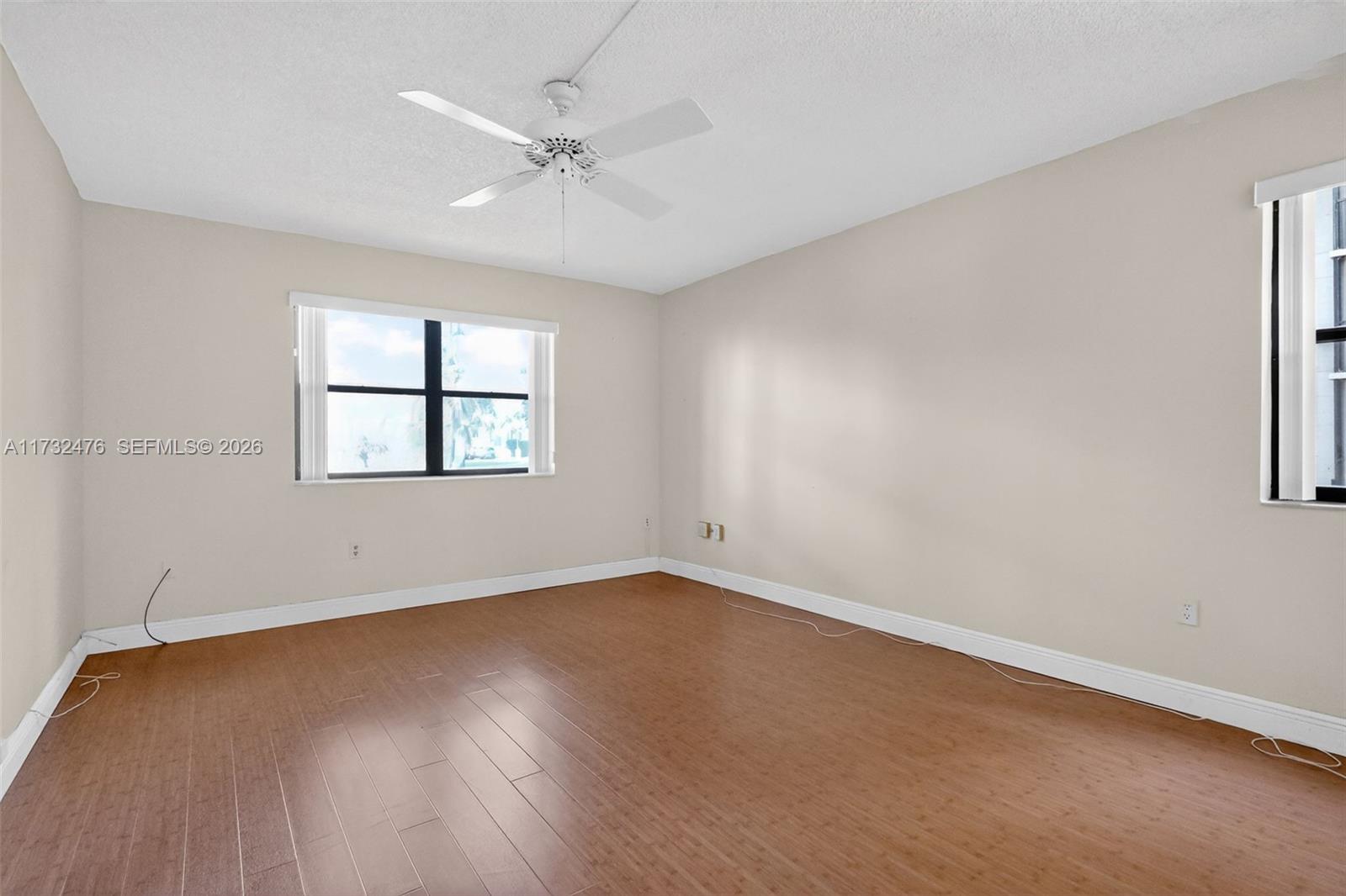 SUMMERTREE VILG CALIF CL - Residential