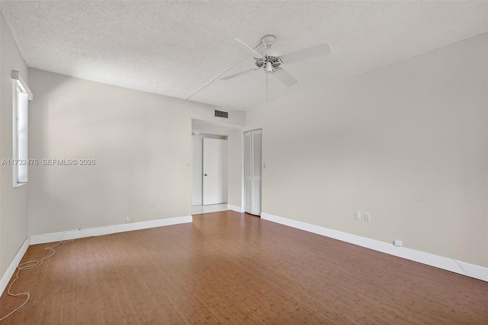 SUMMERTREE VILG CALIF CL - Residential