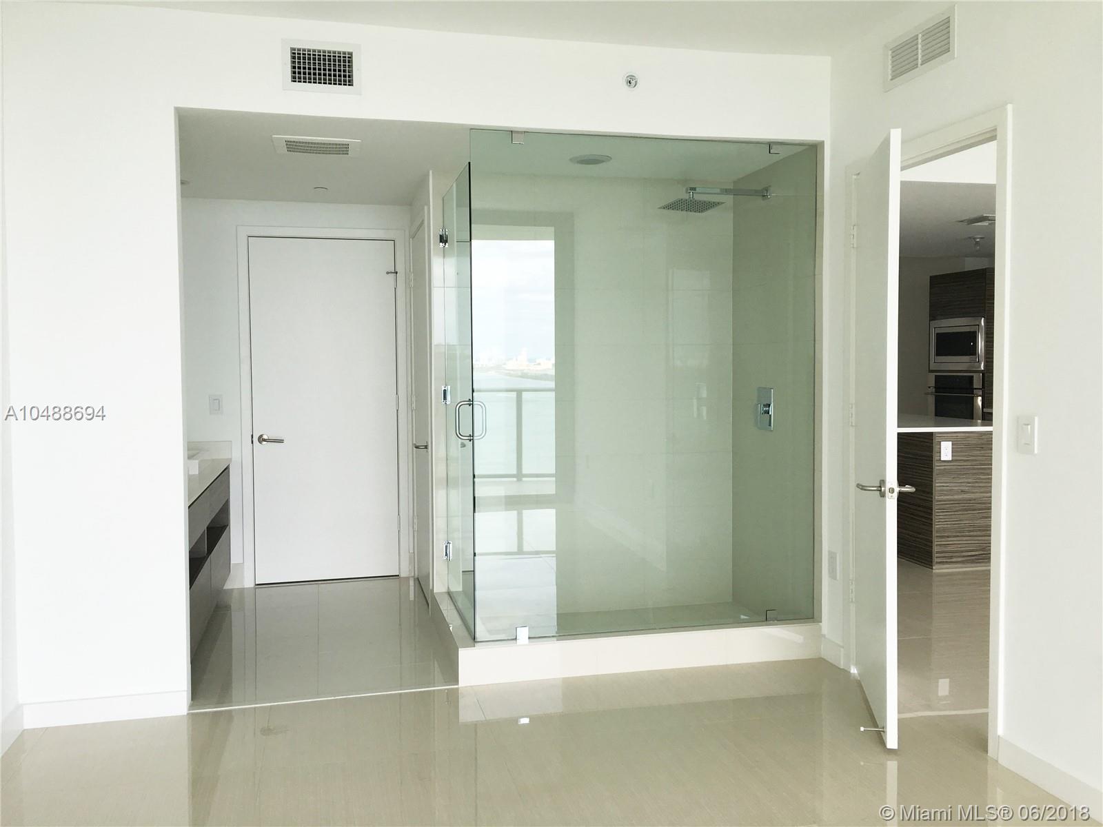 ICON BAY CONDO - Residential Lease
