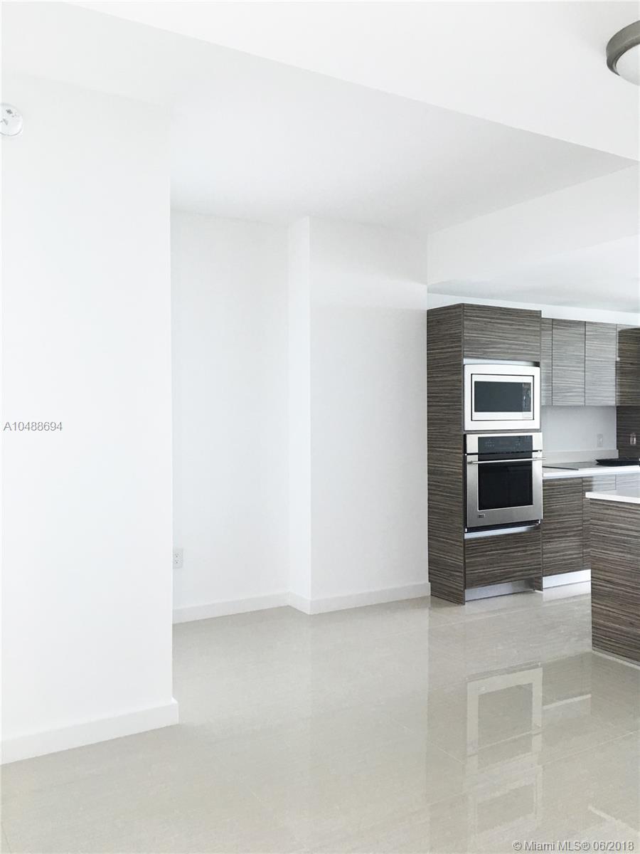 ICON BAY CONDO - Residential Lease