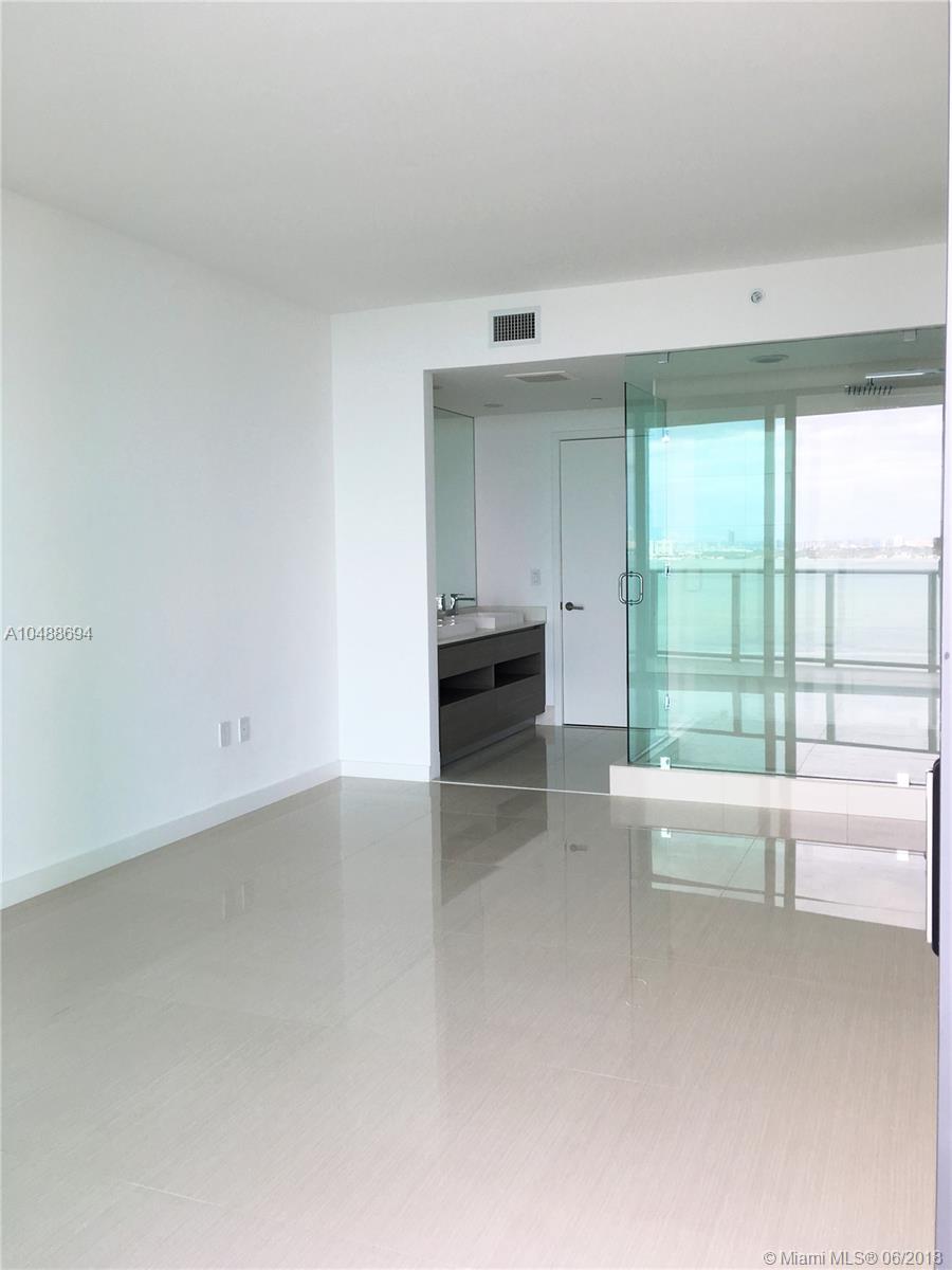 ICON BAY CONDO - Residential Lease