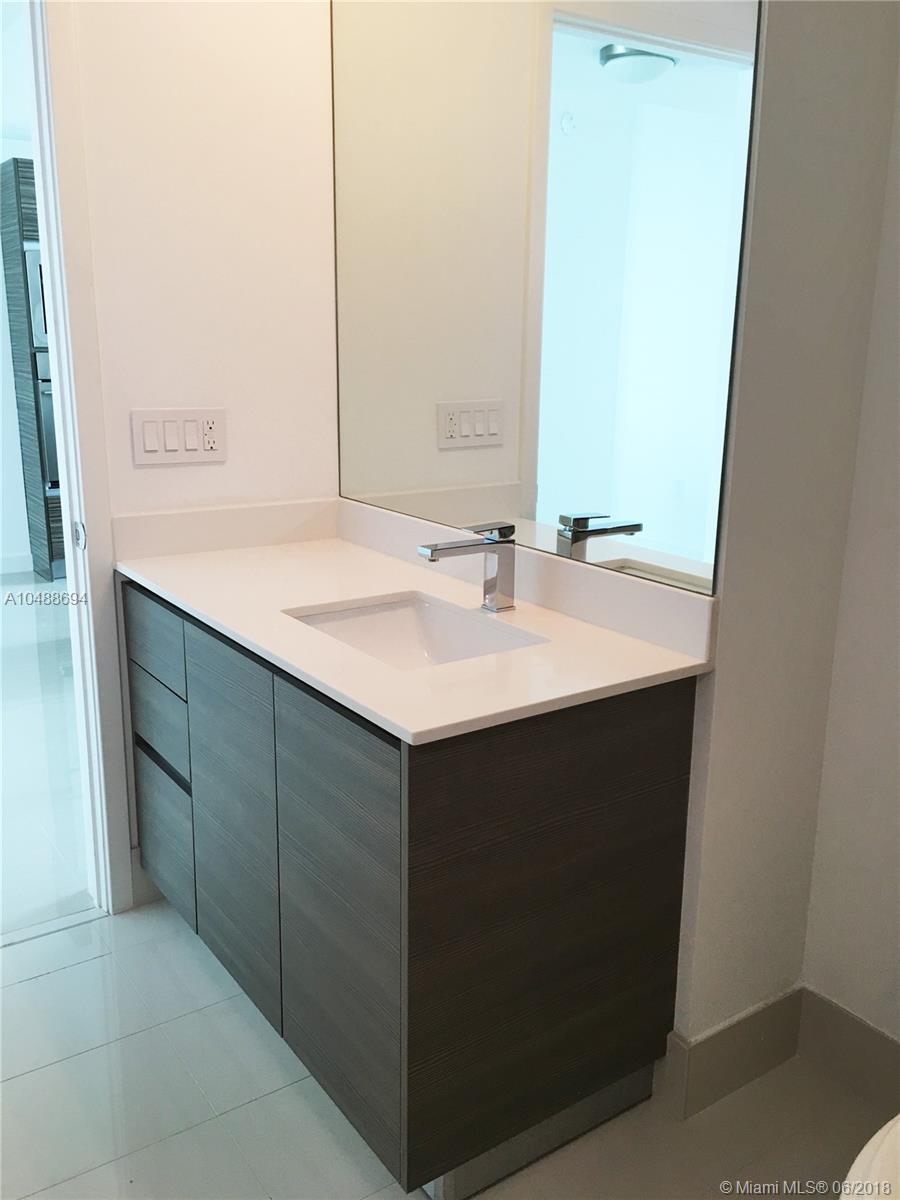 ICON BAY CONDO - Residential Lease