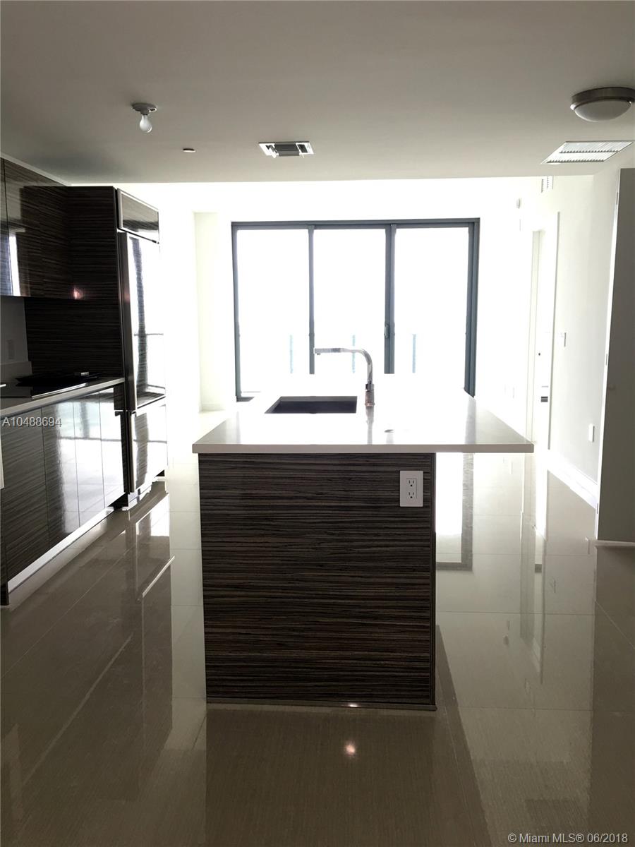 ICON BAY CONDO - Residential Lease
