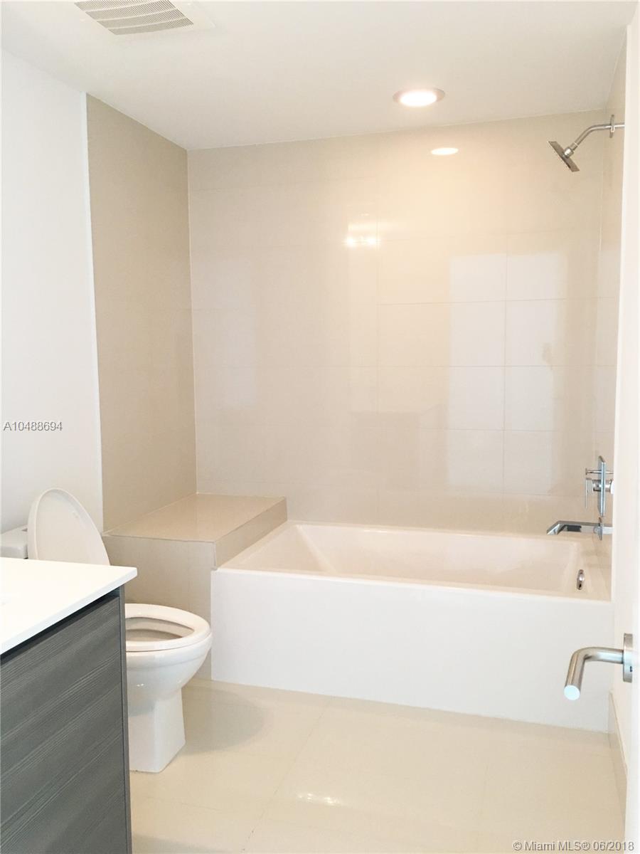 ICON BAY CONDO - Residential Lease