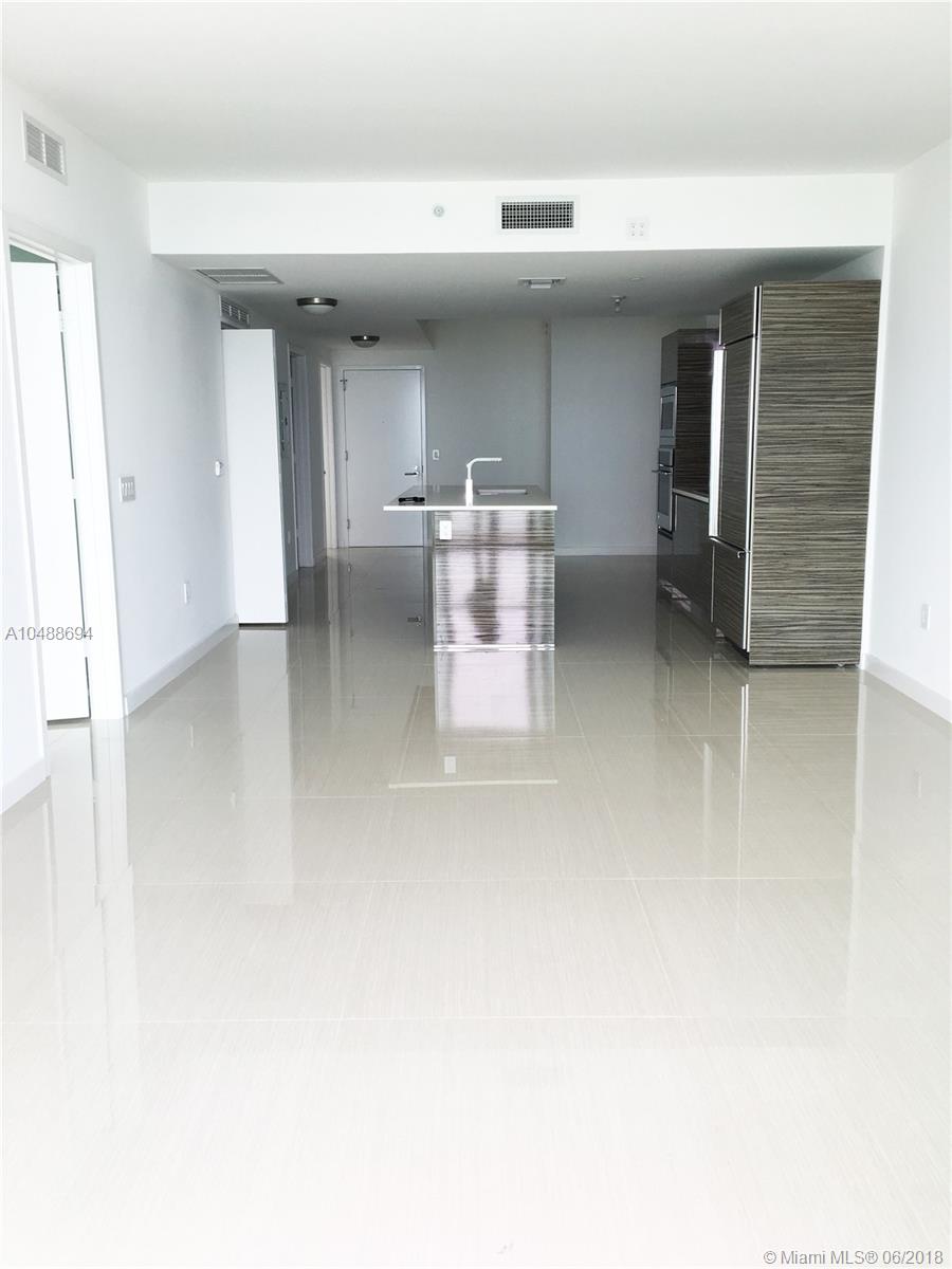 ICON BAY CONDO - Residential Lease