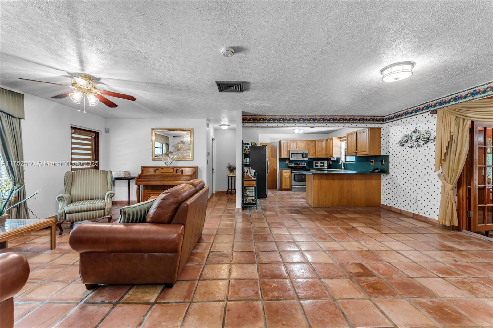 GRIFFING SILVER PALM SUB - Residential