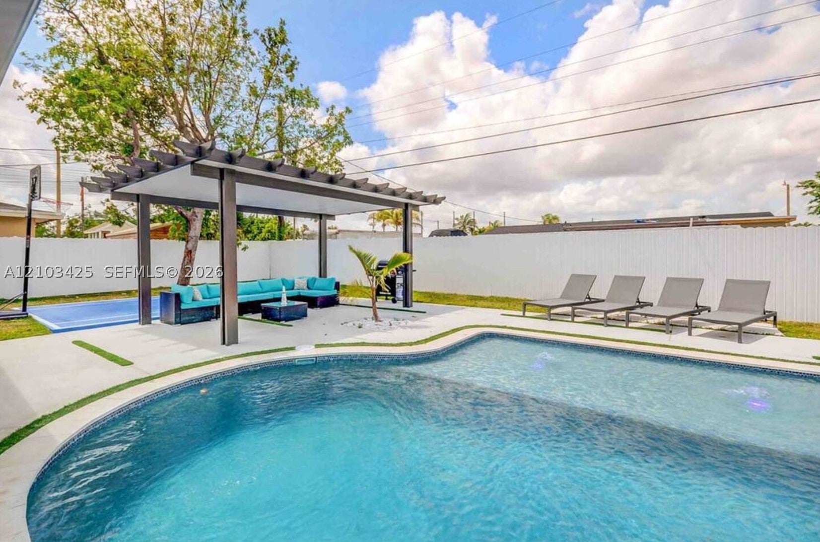 3530 SW 104th Ave 1