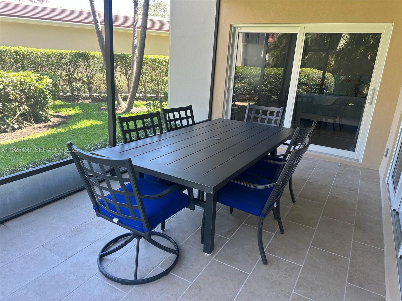 BEACHCOMBER - Residential Lease