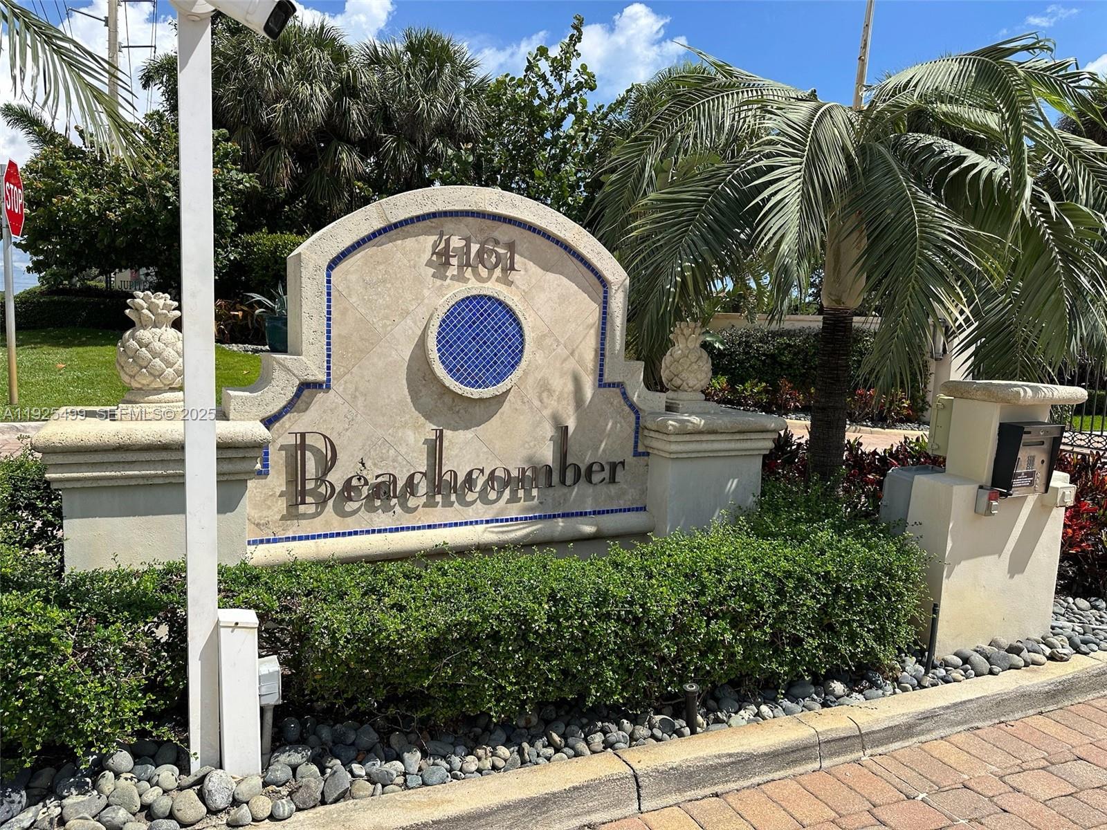 BEACHCOMBER - Residential Lease