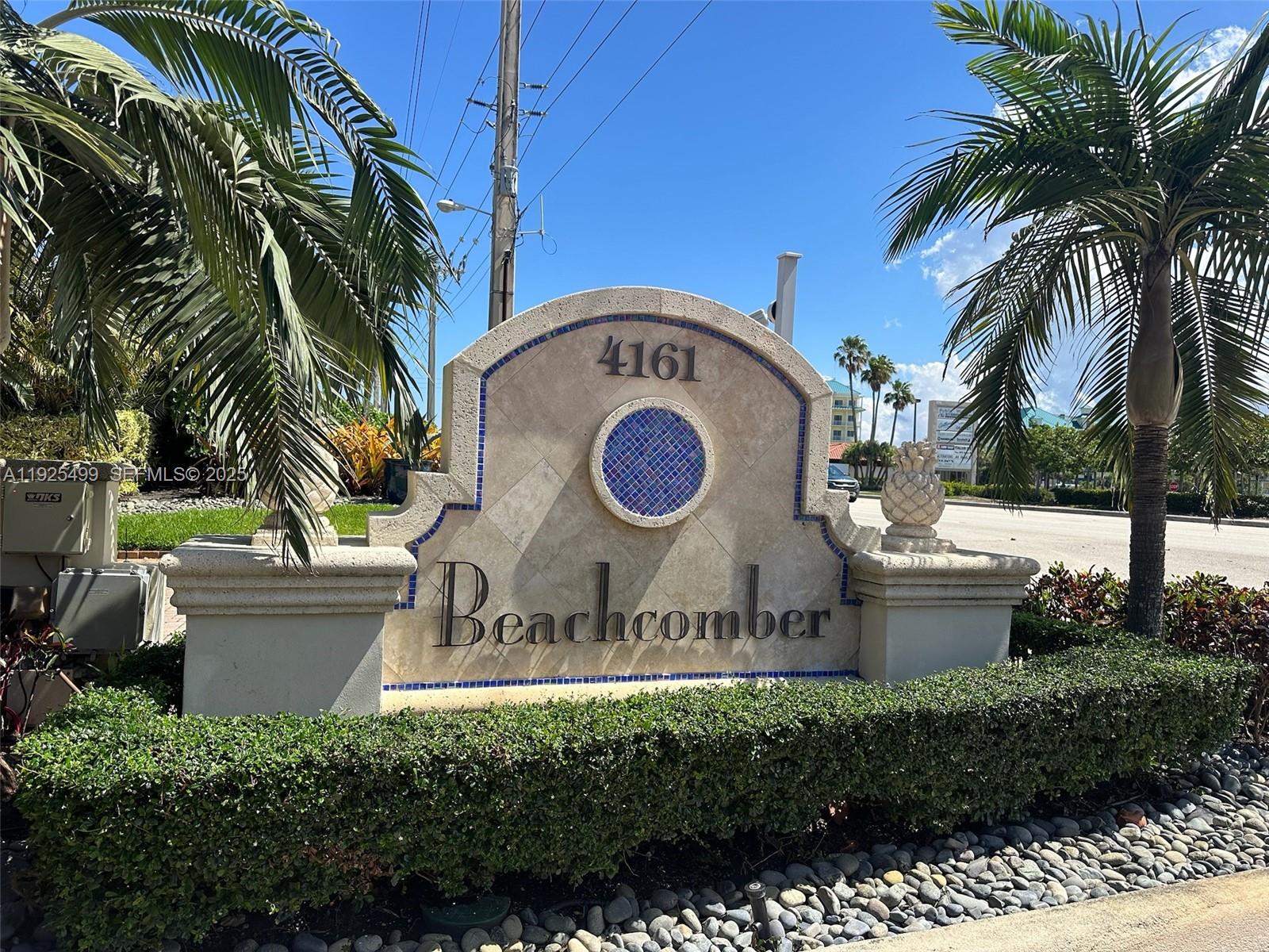 BEACHCOMBER - Residential Lease