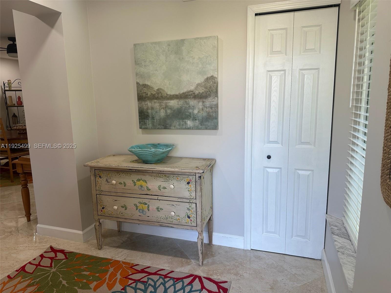 BEACHCOMBER - Residential Lease