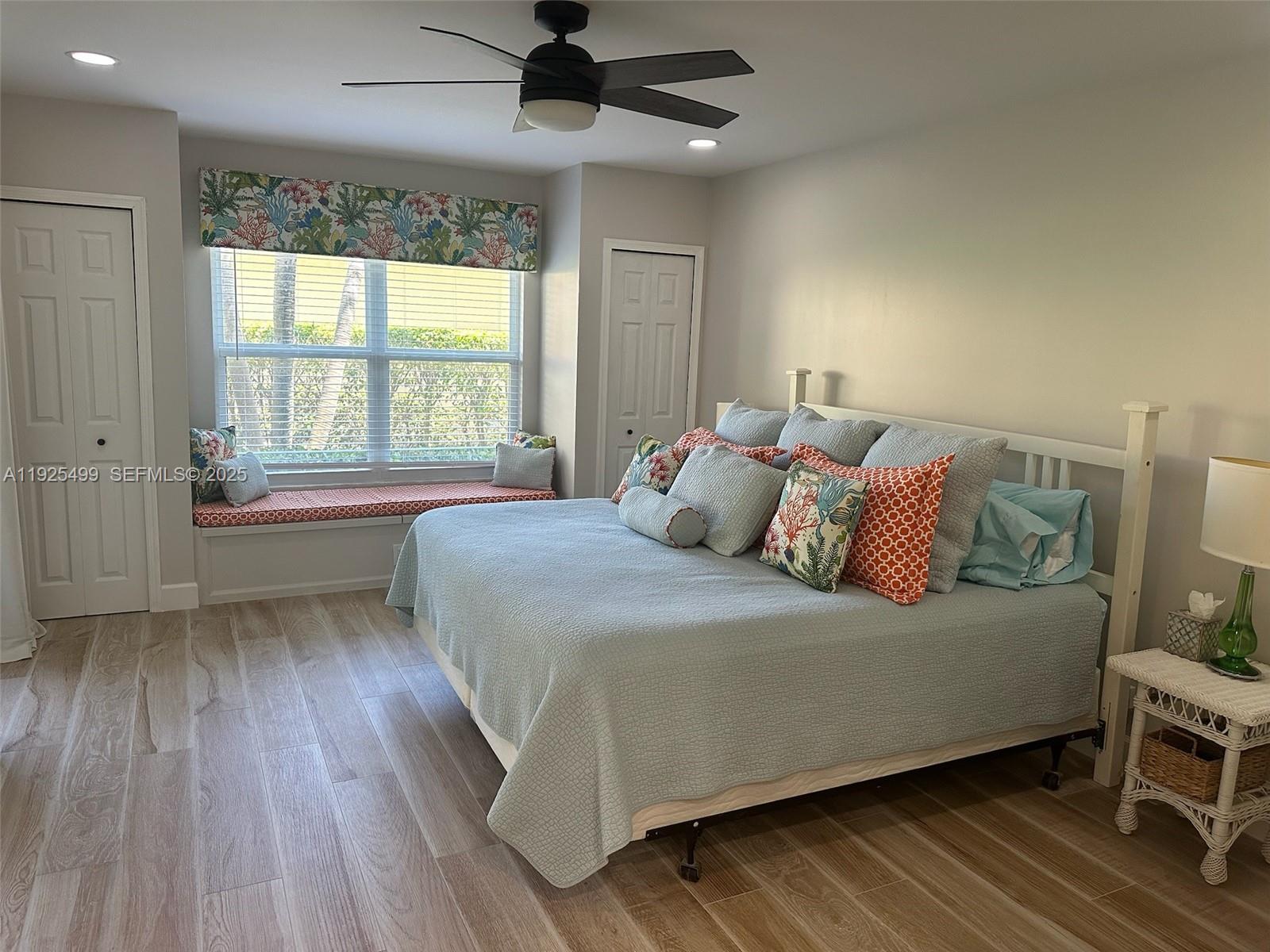 BEACHCOMBER - Residential Lease