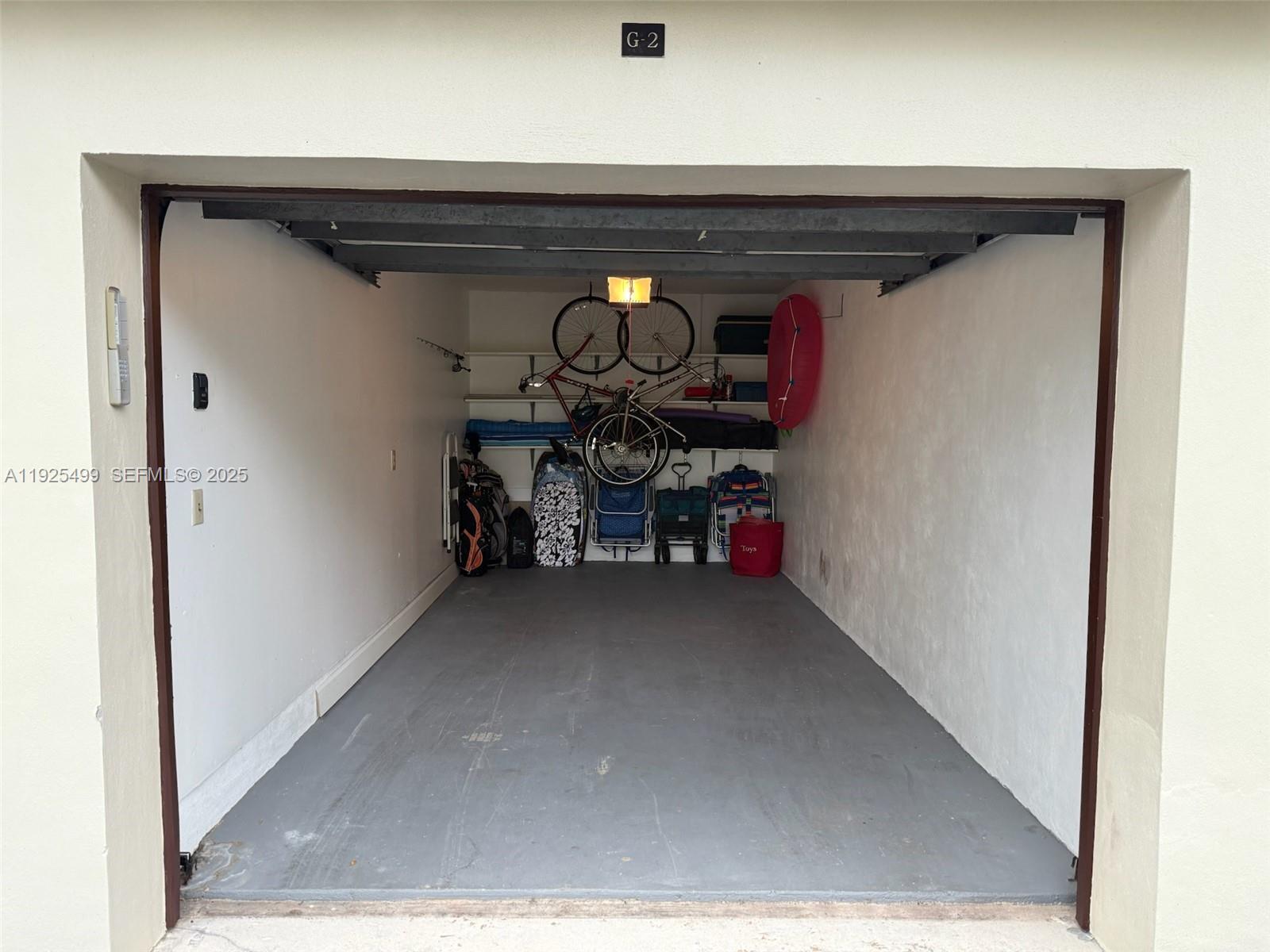 BEACHCOMBER - Residential Lease