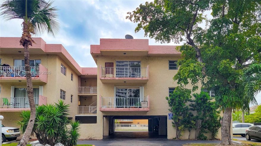 Beautiful and peaceful unit in the third floor of a waterfront building. Spacious, with great lightning and a beautiful balcony. Includes washer, dishwasher, refrigerator and microwave. The building includes a pool, a barbecue area and boat dock. Just a 15-minute walk to the beach and conveniently close to shopping, dining, and major destinations like Aventura Mall, Sunny Isles, Oleta Park, and Bal Harbour Shops. The building has successfully completed its 50-year recertification and has no pending assessments.