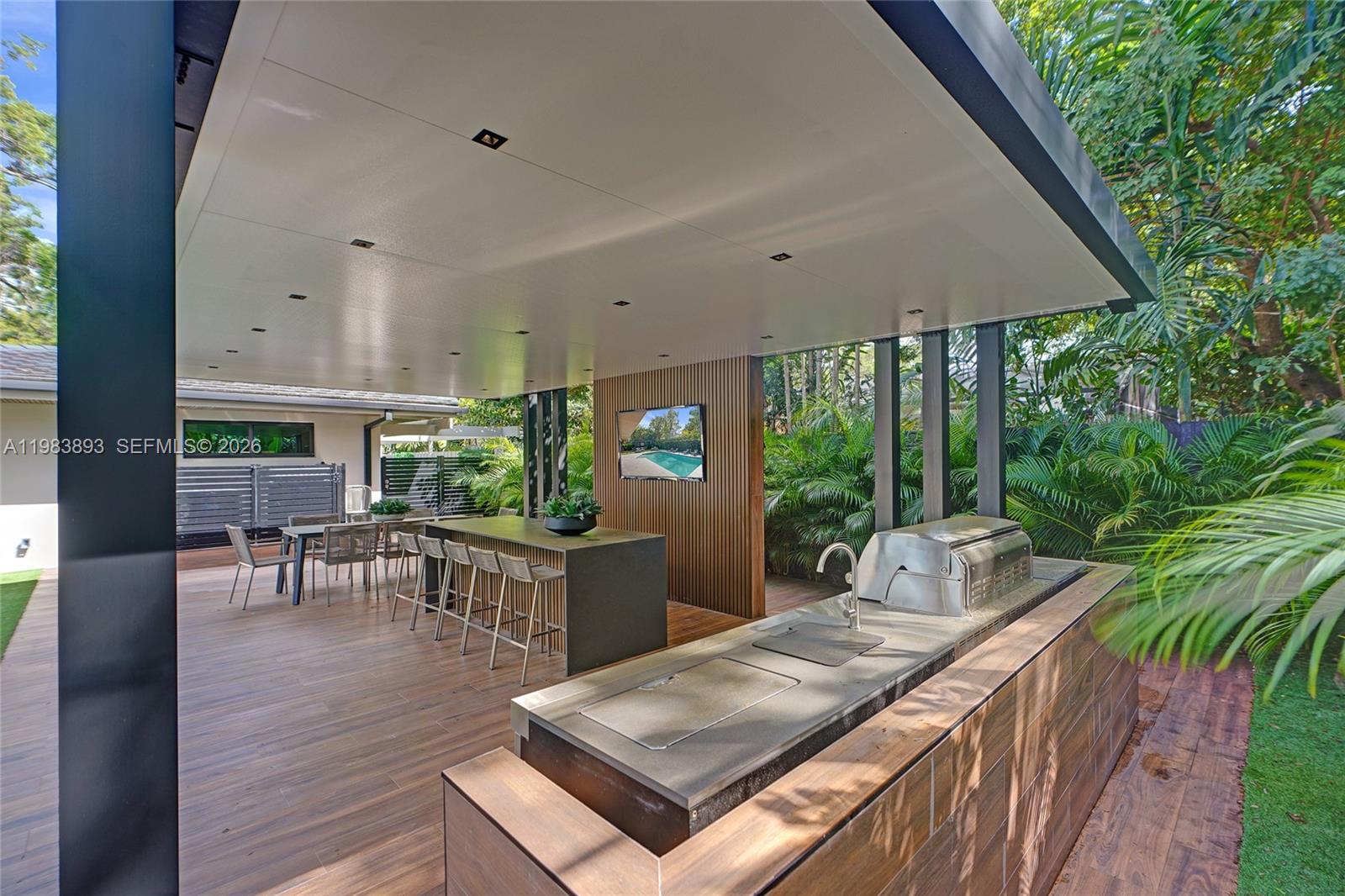 HIGHLAND OAKS - Residential