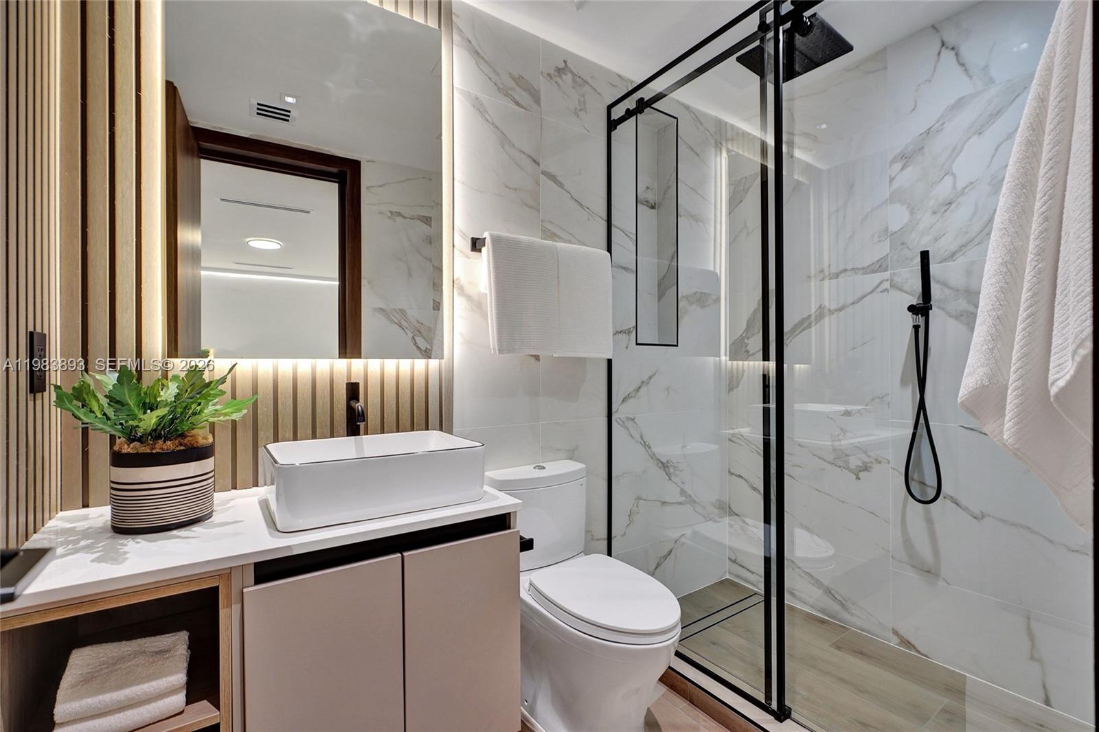 HIGHLAND OAKS - Residential