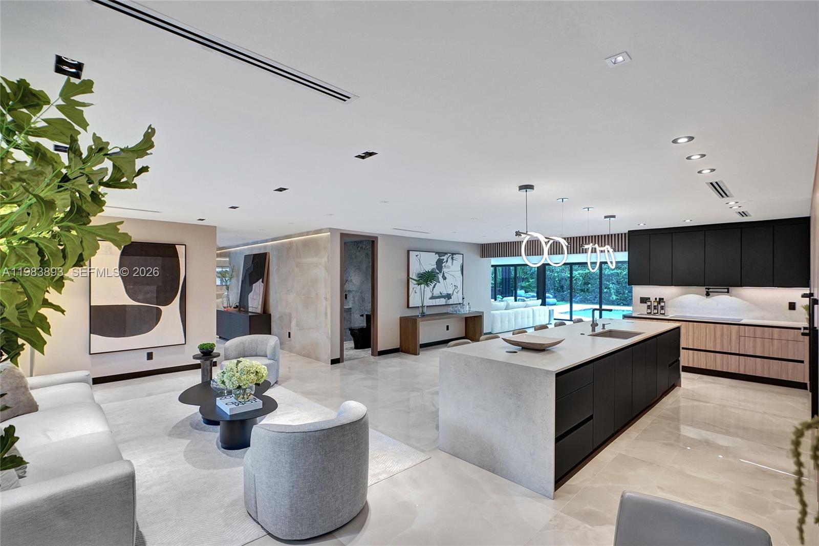 HIGHLAND OAKS - Residential