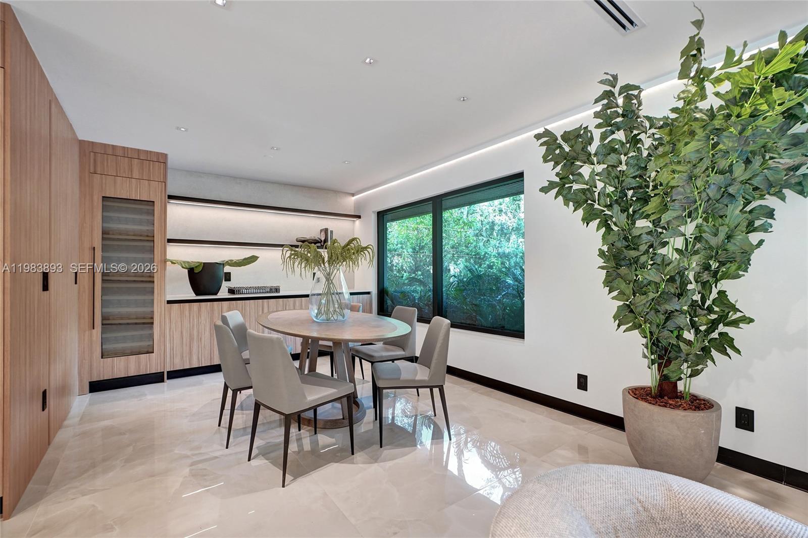 HIGHLAND OAKS - Residential