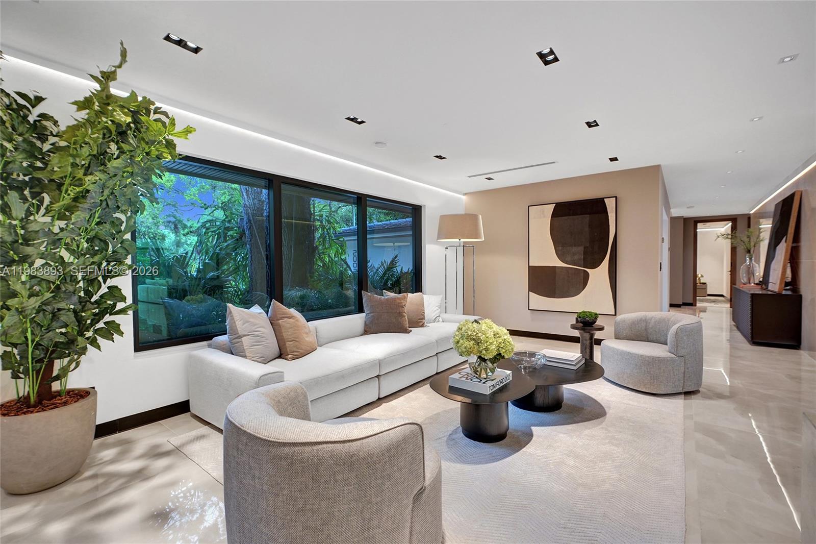 HIGHLAND OAKS - Residential