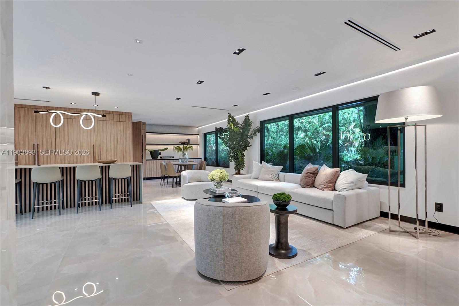 HIGHLAND OAKS - Residential