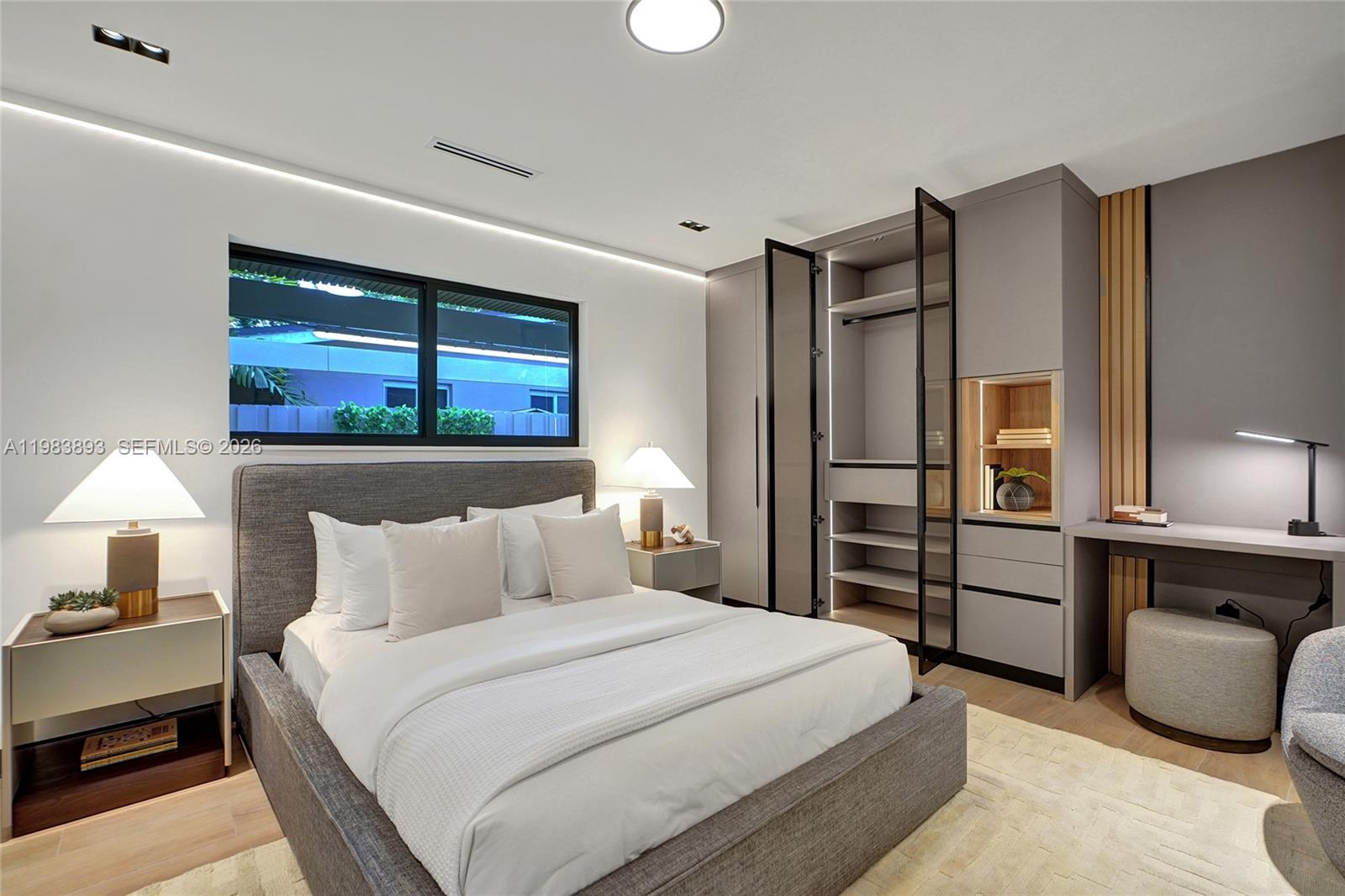 HIGHLAND OAKS - Residential