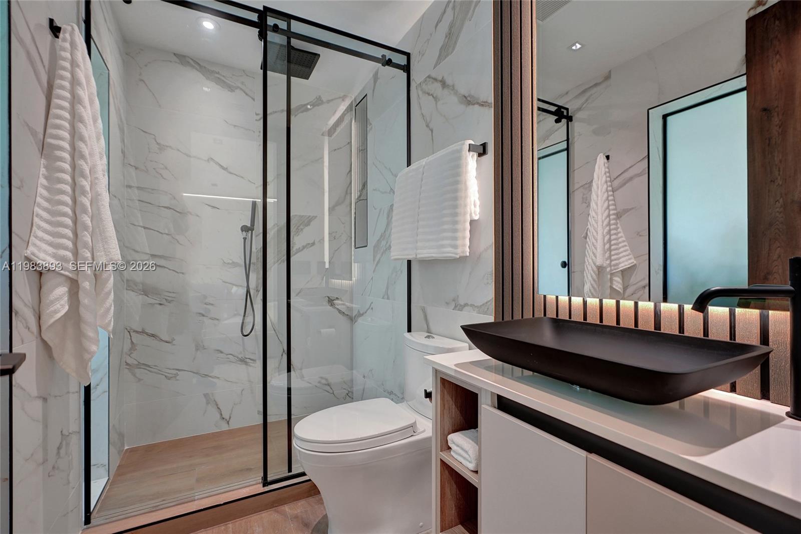 HIGHLAND OAKS - Residential