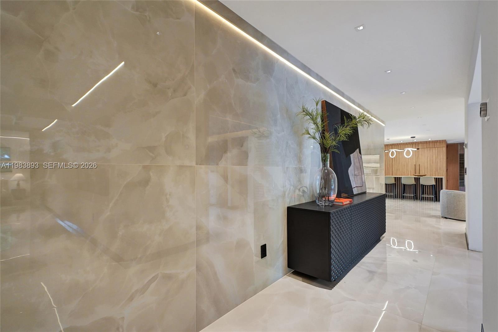 HIGHLAND OAKS - Residential