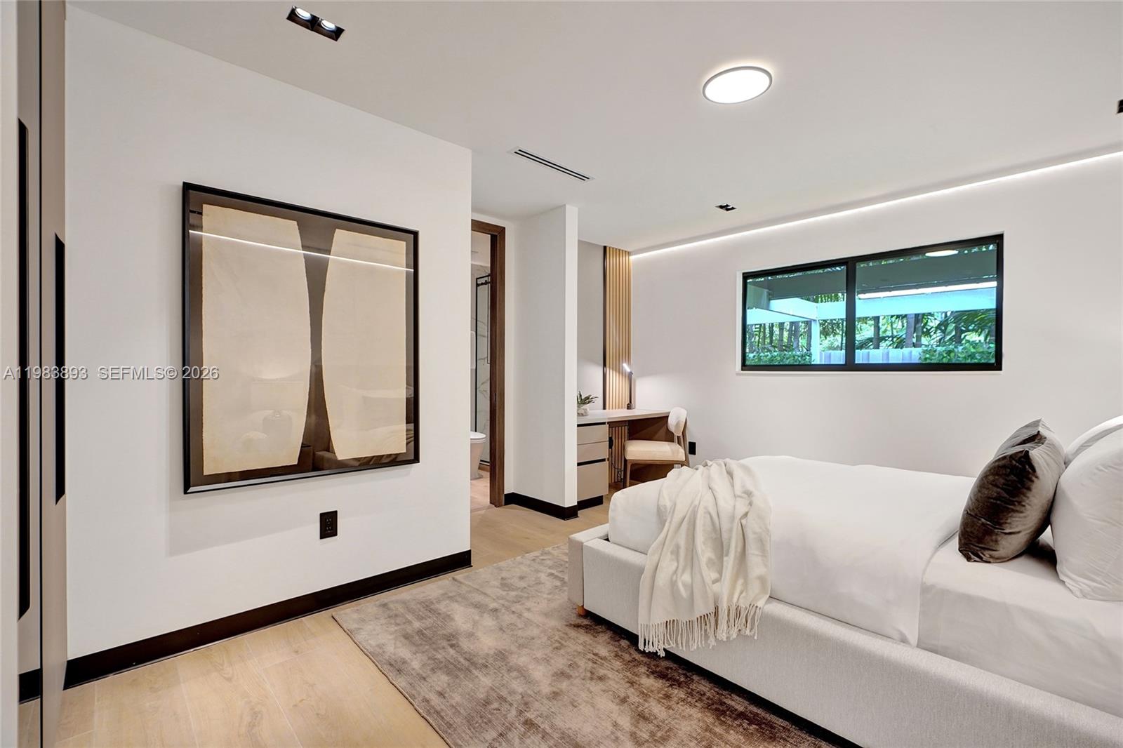 HIGHLAND OAKS - Residential