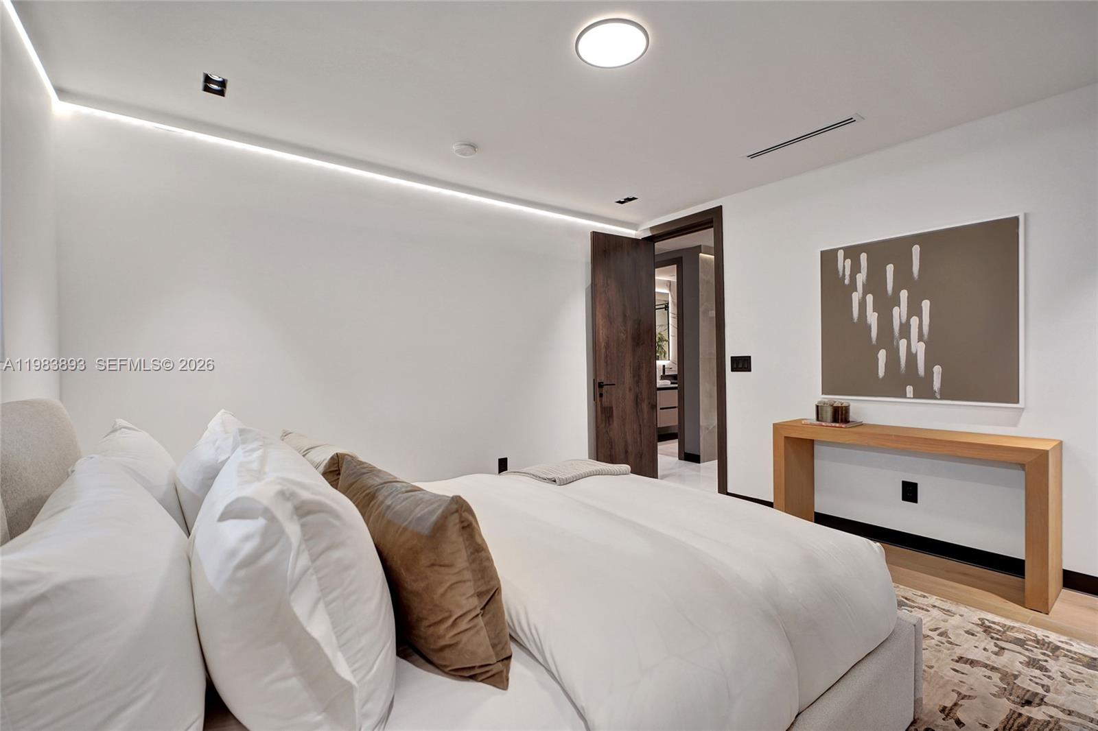 HIGHLAND OAKS - Residential