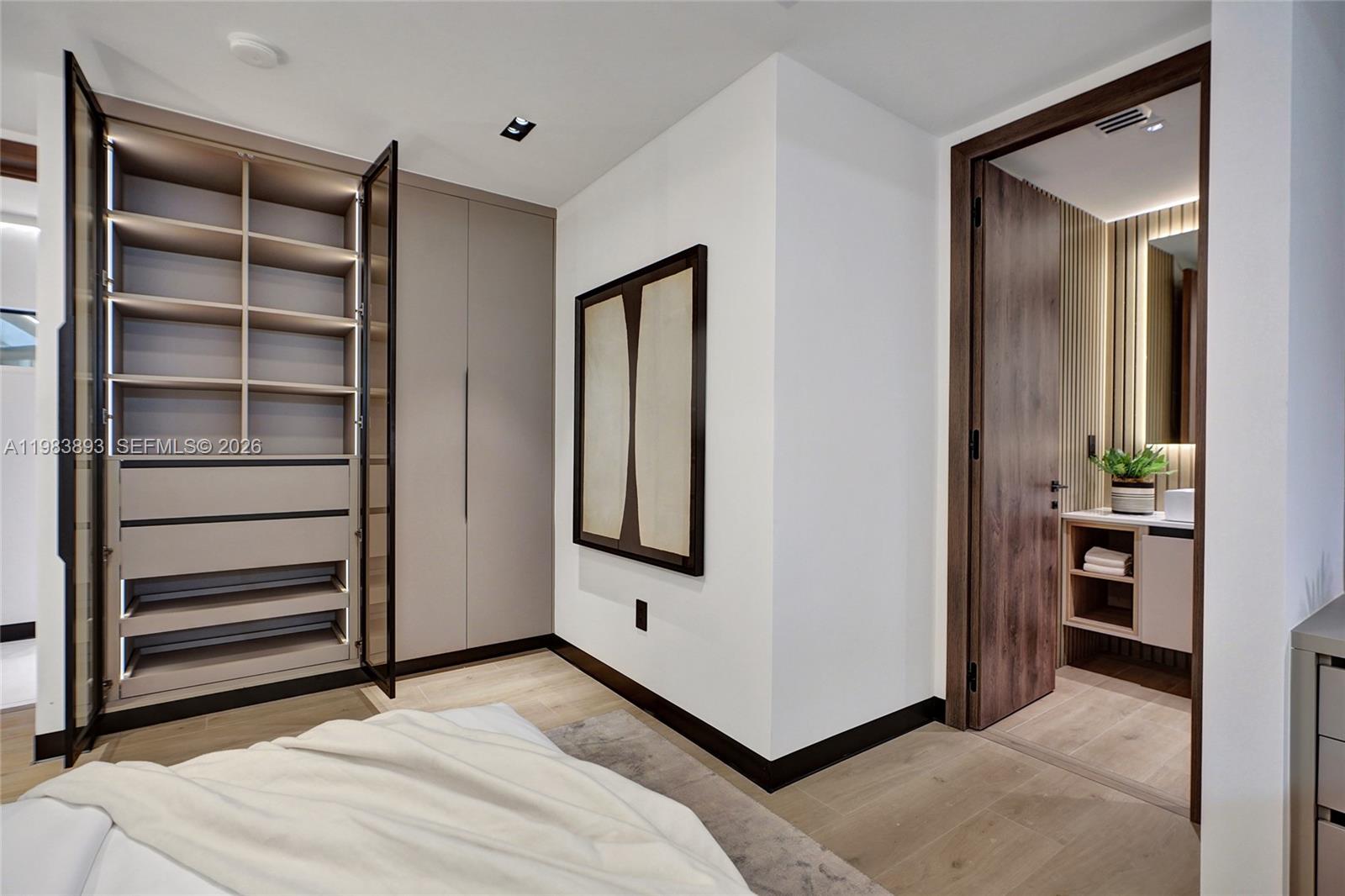 HIGHLAND OAKS - Residential