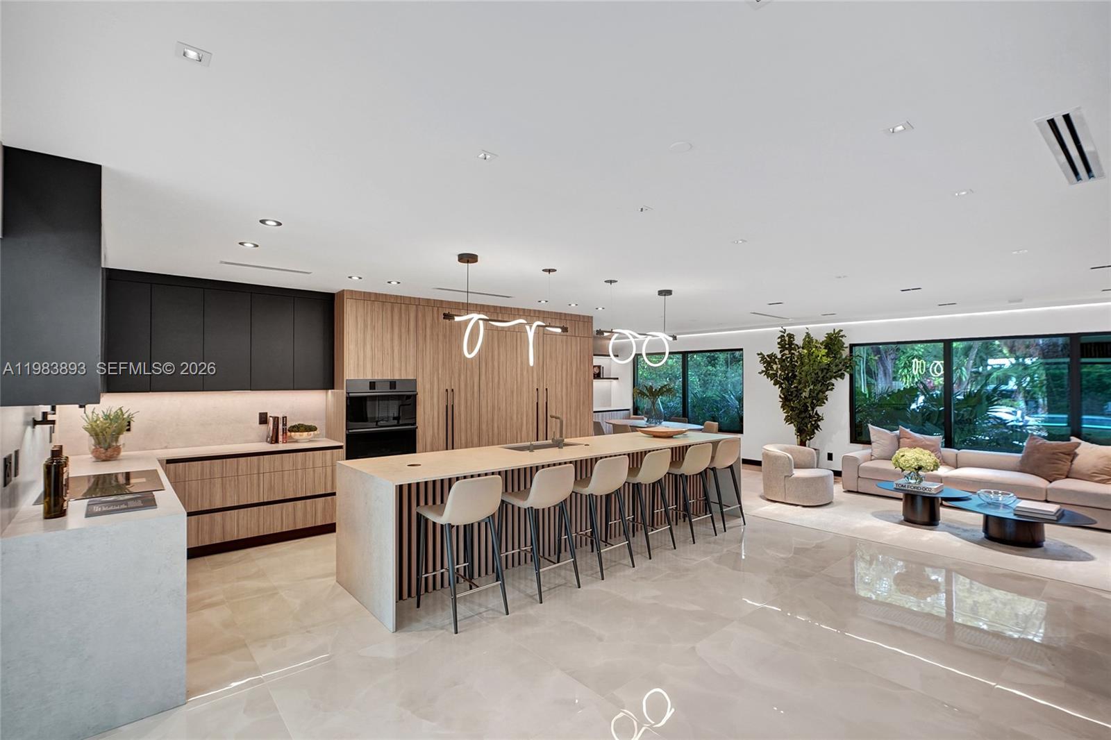 HIGHLAND OAKS - Residential