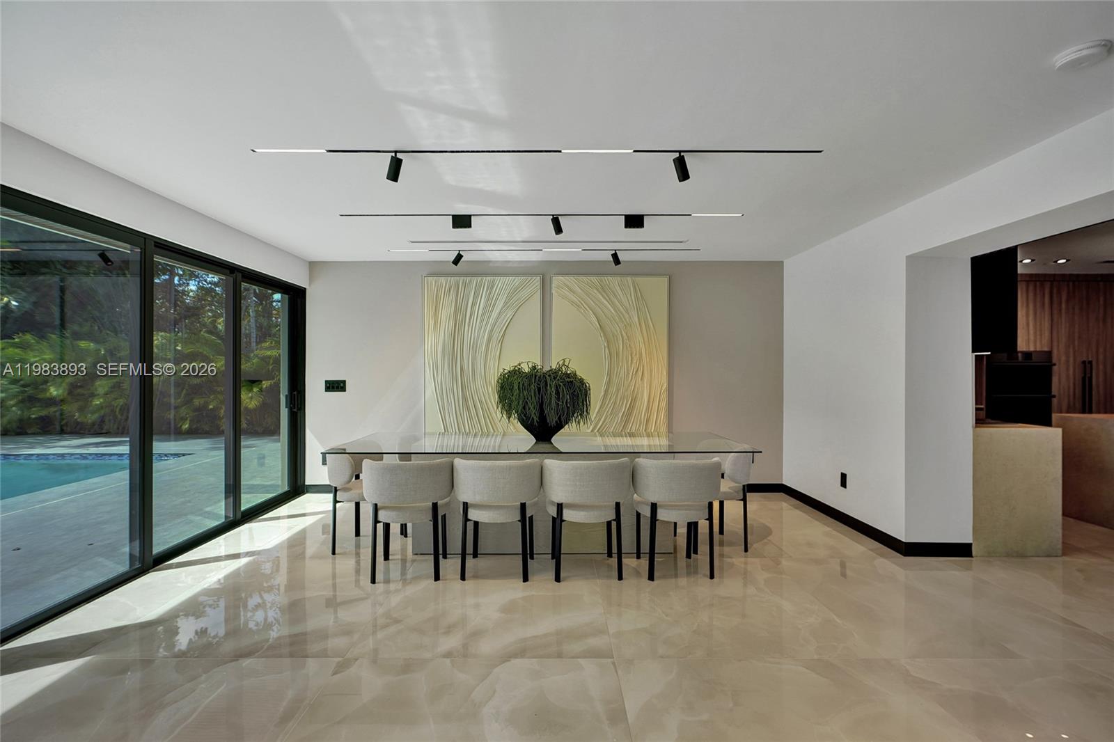 HIGHLAND OAKS - Residential