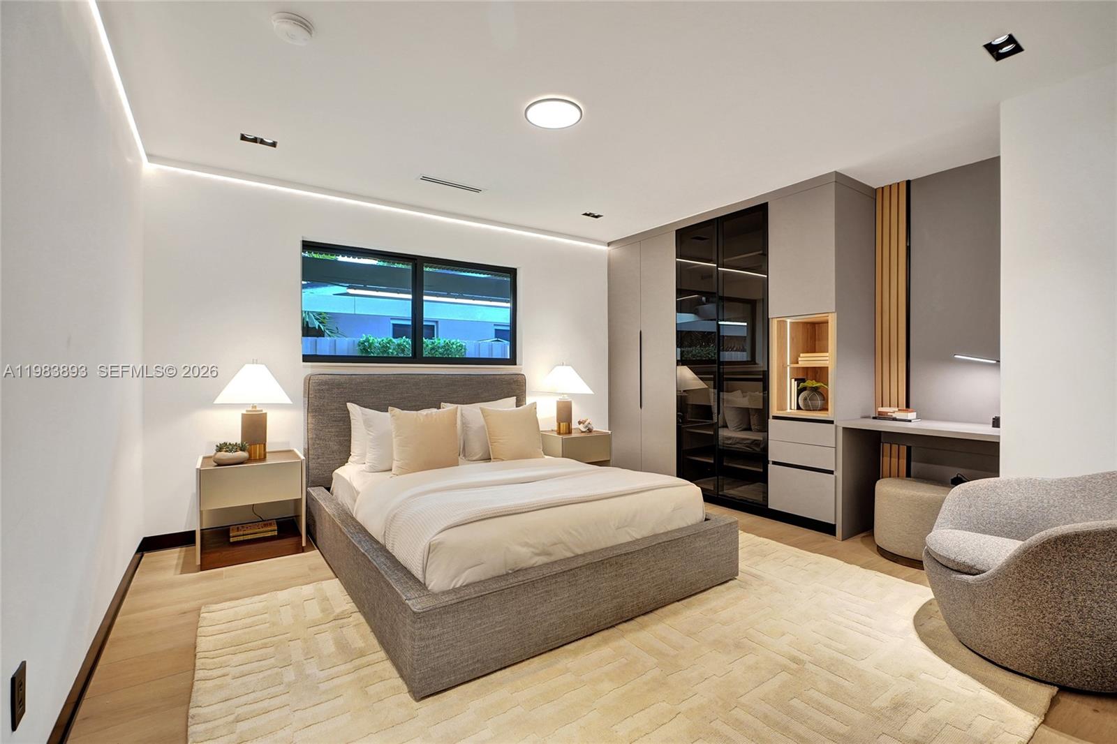 HIGHLAND OAKS - Residential