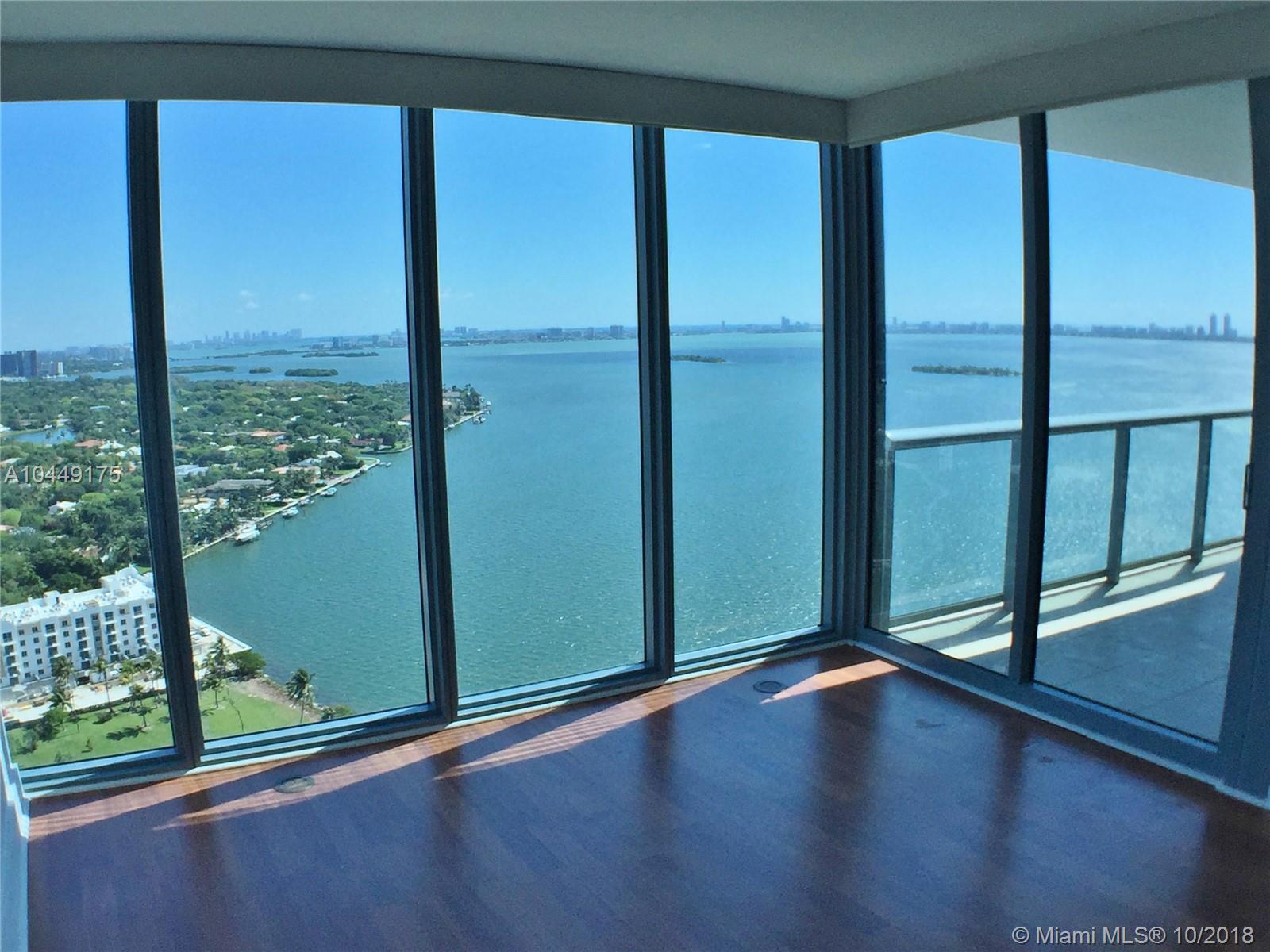 BLUE CONDO - Residential